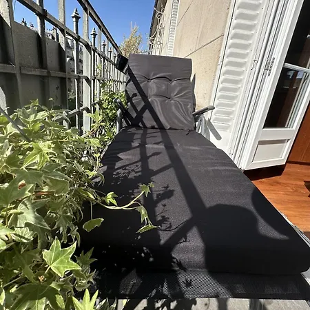 With Balcony Near Eiffel Tower Apartment Paris